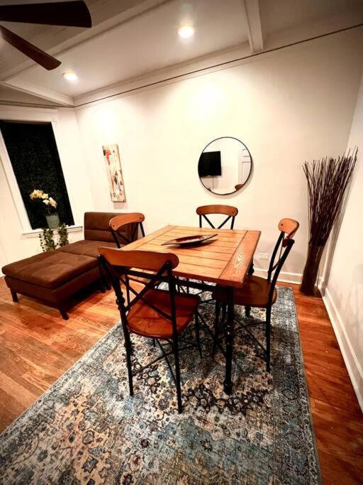 Modern Vintage 2Br Walkable To Dining & Lakefront Apartment Чикаго Екстериор снимка